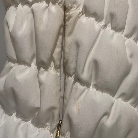 White INC Puffer Coat with Faux Fur Removable Hood - Picture 7 of 7